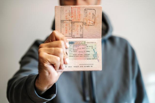 Régularisation VISA droit des étrangers